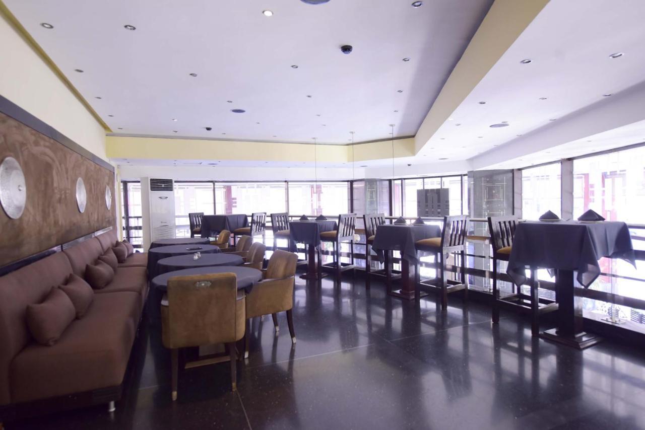 Sky Boutique Ennahda Rennaissance Hotel Marrakesch